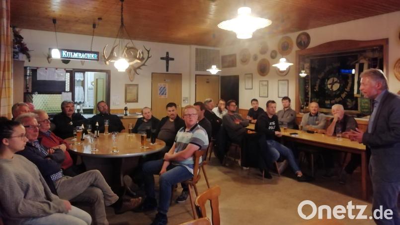 Reges Interesse zeigten die Wildenauer Bewohner beim von der CSU organisierten Bürgerstammtisch im Wildenauer Schützenheim. Bild: Michael Haubner, CSU Wildenau/exb