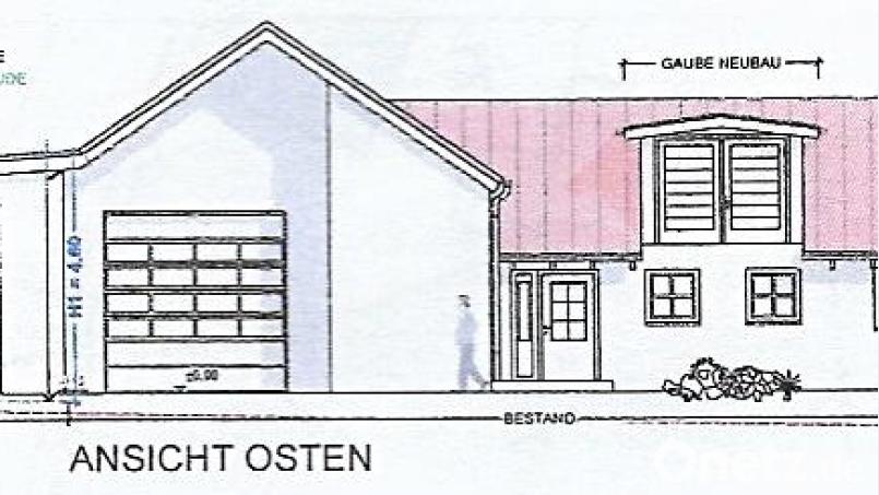Der Bauplan für den Anbau des Feuerwehrgerätehaus in Fuhrmannsreuth lag dem Gemeinderat vor. Der auf dem Bild linke Teil wird neu entstehen, ebenso Dachgaube auf dem bestehenden Teil. Repro: ld
