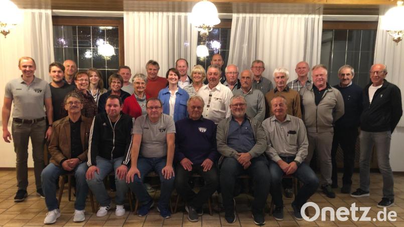 Ehre, wem Ehre gebührt: Der TSV DETAG Wernberg ehrte zahlreiche Mitglieder für ihre sportlichen Leistungen, ihre langjährige Treue und ihr Engagement rund um den Verein. Bild: Michael Schütz/exb