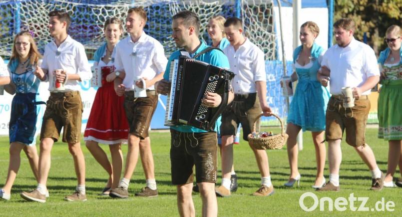 Zünftig geht es immer bei der Kirwa in Etzenricht zu. Dieses Wochenende, 15. und 16. Oktober, wir wieder gefeiert. Archivbild: war