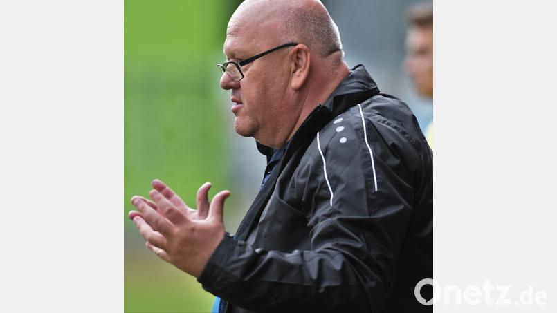 SpVgg-SV-Trainer Rüdiger Fuhrmann musste mit seiner Mannschaft die siebte Niederlage im achten Auswärtsspiel einstecken. Bild: A. Schwarzmeier