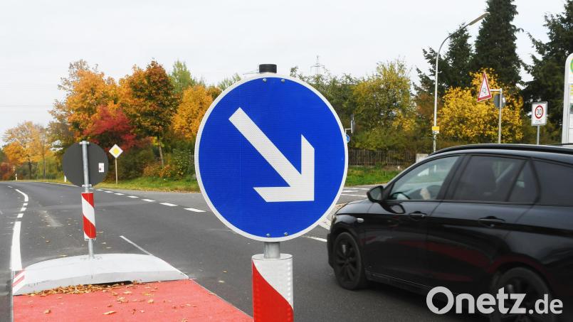 Für mehr Sicherheit an der Oberen Hauptstraße in Rothenstadt hat die Stadt Weiden eine neue Querungshilfe gebaut. Bild: Gabi Schönberger