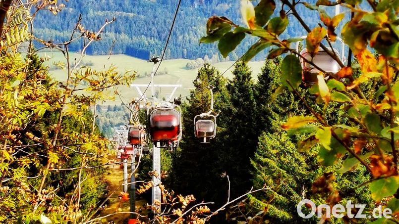 Ob zum Wandern oder zum Skifahren: Die Preise für eine Fahrt mit der Ochsenkopf-Seilbahn steigen in der Wintersaison 2022/23. Archivbild: Wilhelm Zapf/exb