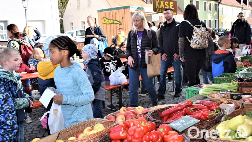 Am Donnerstag, 20. Oktober gibt es ein Herbstfest beim Grafenwöhrer Wochenmarkt. Bild: rgr