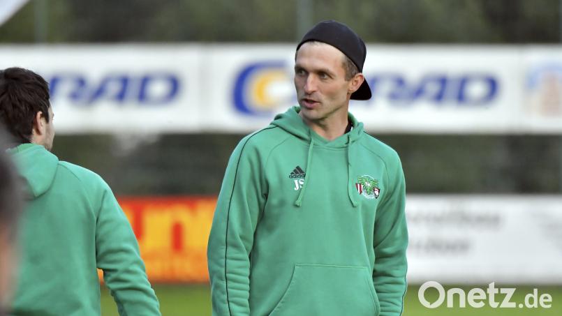 Ammerthals Trainer Jürgen Schmid gefiel nicht, wie seine Mannschaft in Großbardorf spielte. Archivbild: Hubert Ziegler