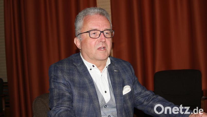 VG-Vorsitzender Toni Dutz: „Wiesau und Falkenberg bräuchten zwei EDV-Spezialisten.“ Archivbild: wro