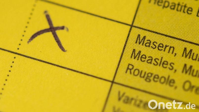Um zu erreichen, dass ihre Tochter nicht gegen die Masern geimpft wird, ließ eine 40-Jährige ein ärztliches Attest ausstellen – von einem szenebekannten Impfgegner. Archivbild: Marius Becker/dpa