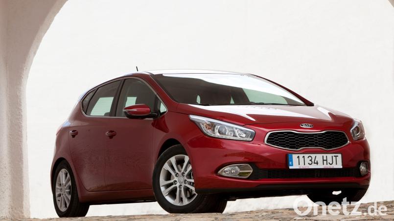Der Kia Ceed zeigt sich hier als Steilheckmodell mit großer Heckklappe. Bild: Kia/dpa