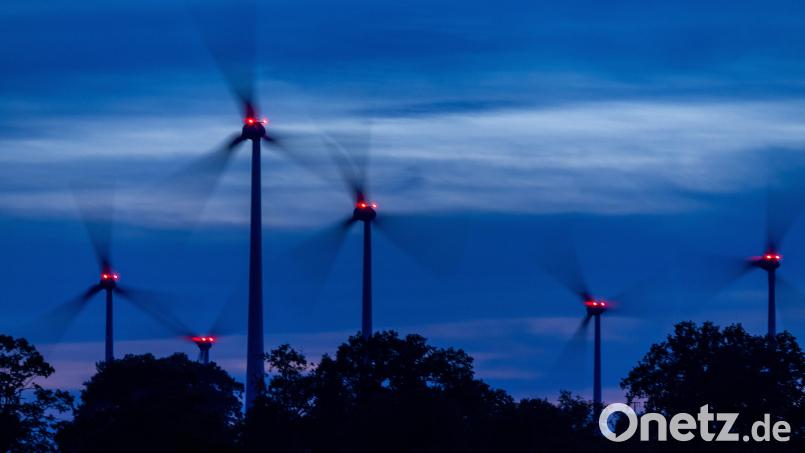 Aktuell bestehen im Gemeindegebiet des Marktes Wiesau keine festgelegten Flächen für Windkraftanlagen. Symbolbild: Jens Büttner/dpa