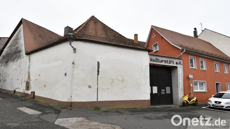 Das Anwesen in der Neustift, in dem zuletzt das Kulturstift daheim gewesen ist, stammt im Kern aus den Jahren 1553/54. Aus diesem Grund scheiterten die Abrisspläne des Investors – worauf der sehr ungehalten reagierte. Bild: Petra Hartl