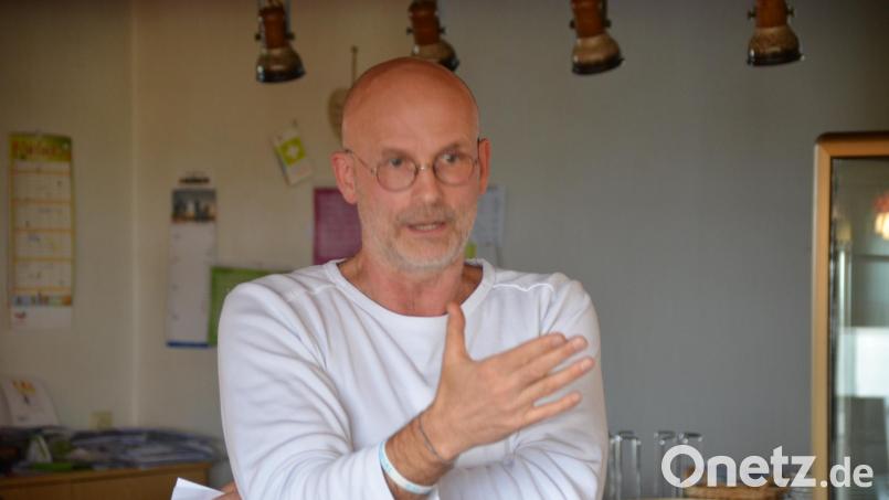 Dr. Ralf Cronenberg referierte über Arten, Entstehung und Behandlung von Tumoren. Bild: ak
