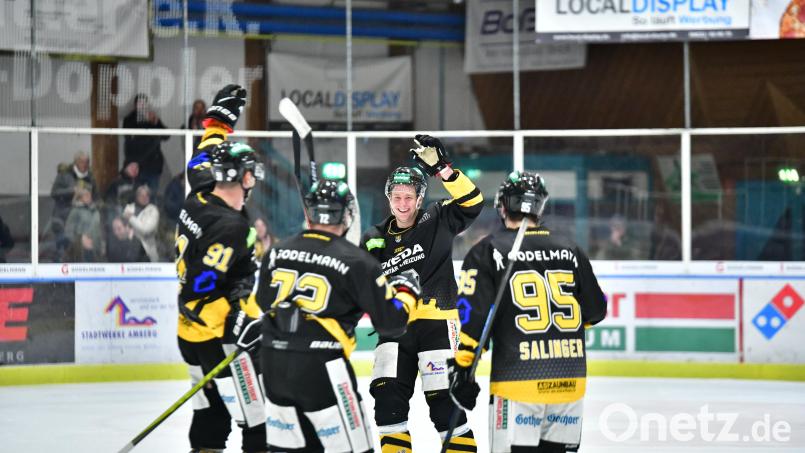 Nach dem erfolgreichen Wochenende wollen die Spieler des ERSC Amberg (von links) Michael Kirchberger, Andreas Pielmeier, Felix Köbele und Lukas Salinger auch in Buchloe punkten. Archivbild: SignaLight