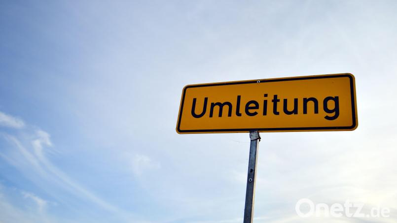 Am Mittwoch und Donnerstag, 2. und 3. November, kommt es im Erbendorfer Stadtgebiet zu Verkehrseinschränkungen. Symbolbild: Marc Tirl/dpa