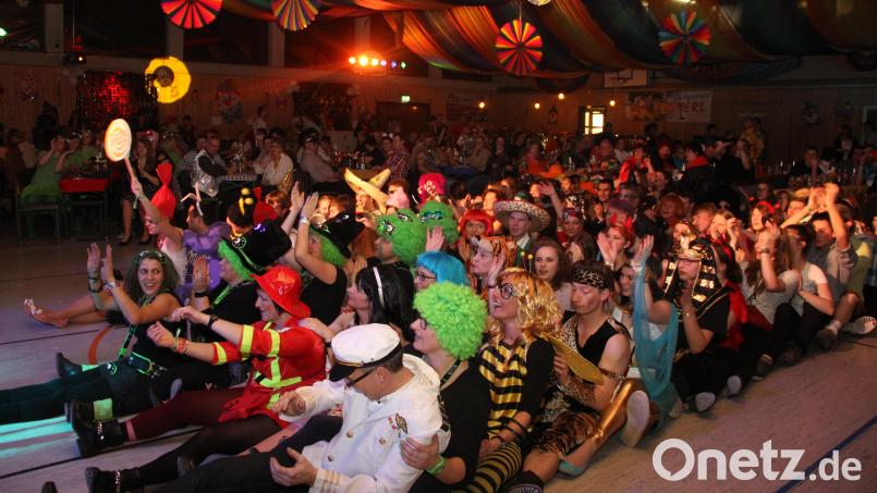 Erinnerung an "alte Zeiten": Michael Welnhofer, Präsident der Faschingsgarde Grün-Weiß, schlägt vor, am Faschingssamstag einen Gemeinschaftsball auf die Beine zu stellen. Bild: Welnhofer/exb