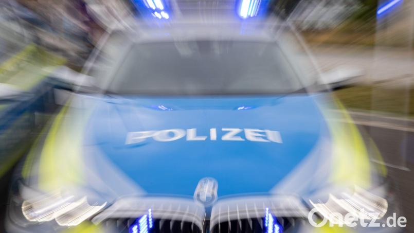 Nach einem Tötungsdelikt in der Nürnberger Südstadt ist der mutmaßliche Täter nach wie vor auf der Flucht Symbolbild: Daniel Karmann/dpa/Symbolbild