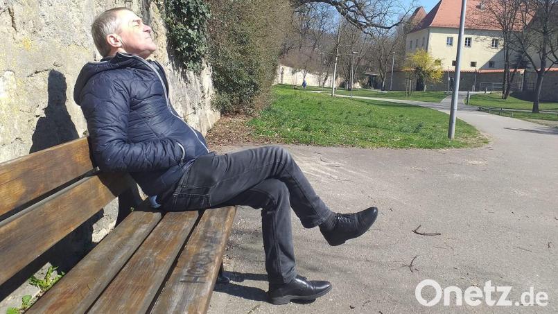 Einfach mal eine kurze Pause machen. Dafür gibt es Ruhebänke. In Amberg sind es exakt 888, die sich auf die ganze Stadt verteilen. Archivbild: tk