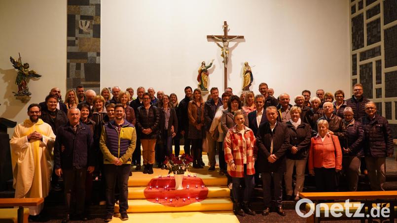 Die Ehejubilare hat die Pfarrei Poppenricht zu einem Gottesdienst und einer Feier eingeladen. Bild: Pfarrei St. Michael/exb