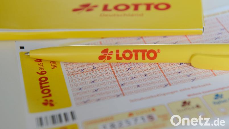 Zwei Männer aus Schwaben haben rund 3,4 Millionen Euro gewonnen. Symbolbild: Daniel Reinhardt