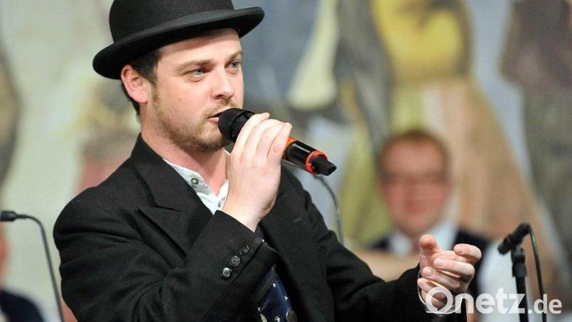 Gstanzlsänger, Musikant und Humorist Bene Weber tritt in Schwarzenfeld auf. Bild: Manfred Fesl/exb