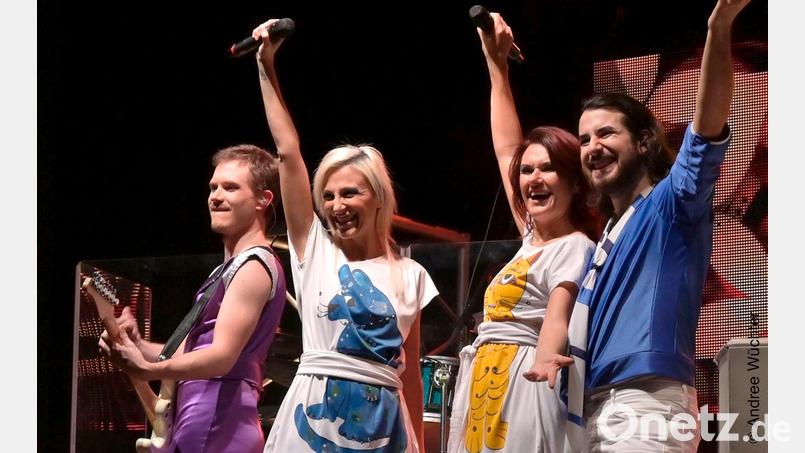 "Abba - The Tribute Show" mit der Band Abbamusic. Bild: Andree Wüchter/exb