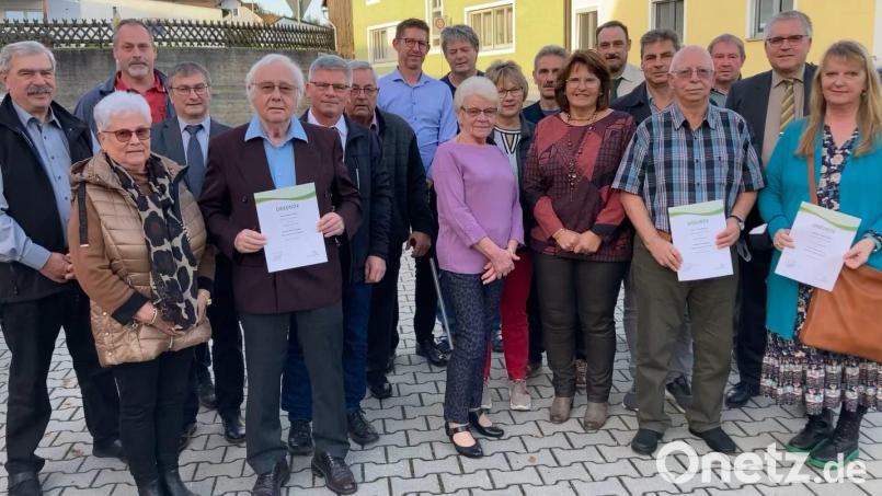 Zahlreiche Mitglieder der Siedlergemeinschaft Pfreimd wurden für ihre langjährige Treue geehrt. Bild: Auburger/exb