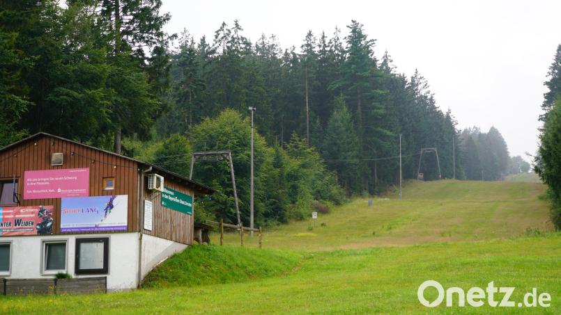 Der Skilift am Fahrenberg liegt in den Sommermonaten still. Mit einem Trailpark könnte sich das ändern. Bild: Franz Völkl