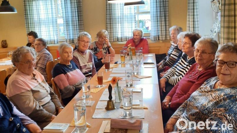 Die Seniorenrunde &quot;Frohsinn&quot; beim gemütlichen Beisammensein. Bild: Seniorenrunde Frohsinn/exb