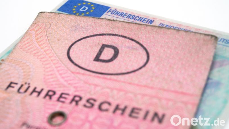 Nach und nach müssen Führerscheine erneuert werden. Symbolbild: Andrea Warnecke/dpa