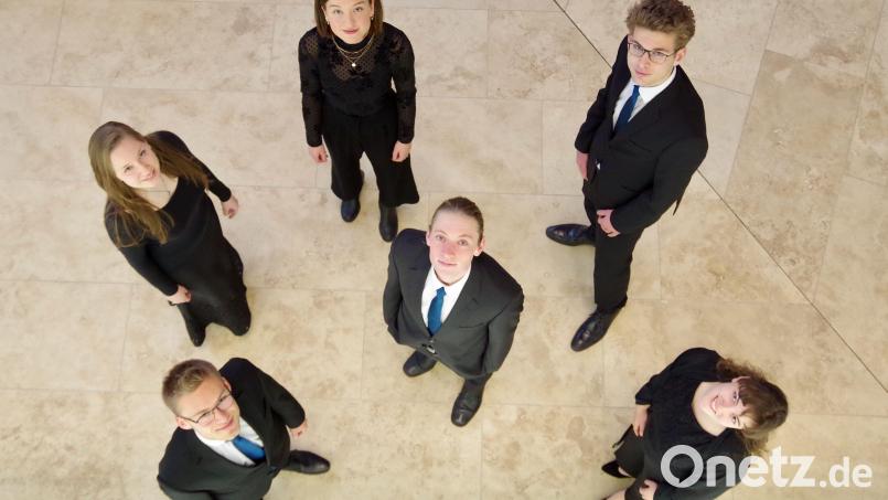 Das Vokalensemble Voicemade singt am Sonntag, 4. Dezember, um 16 Uhr im Amberger Stadttheater. Bild: Henriette Jopp/exb