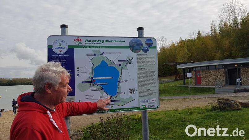 Eschweilers Naturfreunde-Vorsitzender Leo Gehlem erklärte den Sulzbach-Rosenbergern den von seinem Verein konzipierten Wasserwanderweg am Blausteinsee im Rekultivierungsgebiet des Kohleabbaus. Bild: NaturFreunde/exb