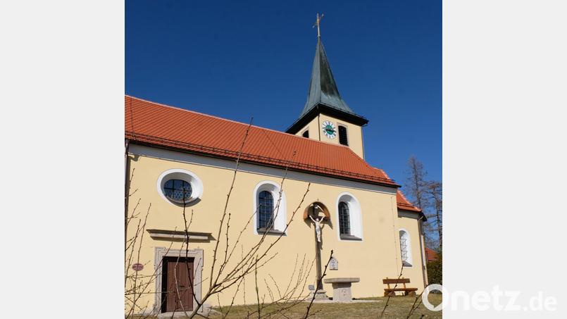 Die Sanierungsarbeiten in der Kirche St. Nikolaus Floß laufen. Da ist jede Spende willkommen. Bild: le