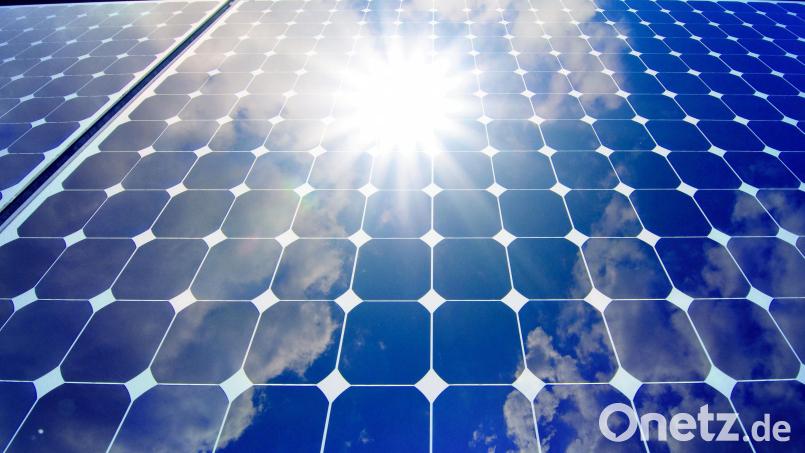 Solarzellen. Symbolbild: danielschoenen - stock.adobe.com