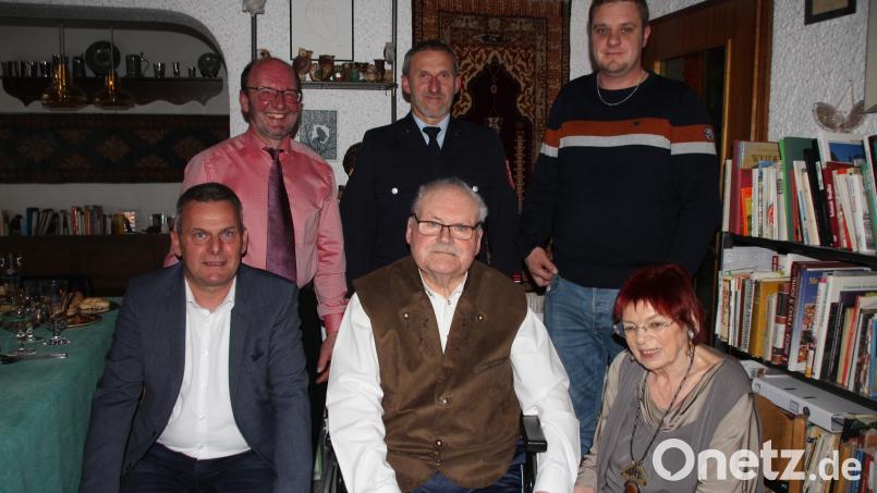 Viele Gratulanten überbrachten Heinz Hofmann die besten Wünsche zum 85. Geburtstag. Bild: frd
