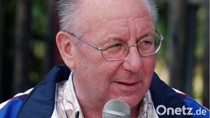 So kennt man Karl-Heinz Matejcek: Als Moderator bei den Läufen der Landkreiscup-Serie. Archivbild: Ziegler