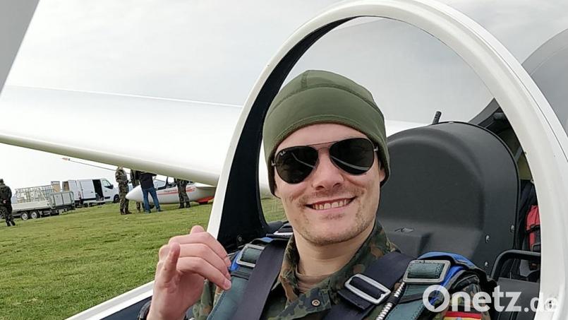 Philipp Hagn möchte Jet-Pilot werden. Dafür studiert der 27-Jährige Aeronautical Engineering (Luftfahrttechnik) an der Universität der Bundeswehr in München. Bild: Tobias Schmidt