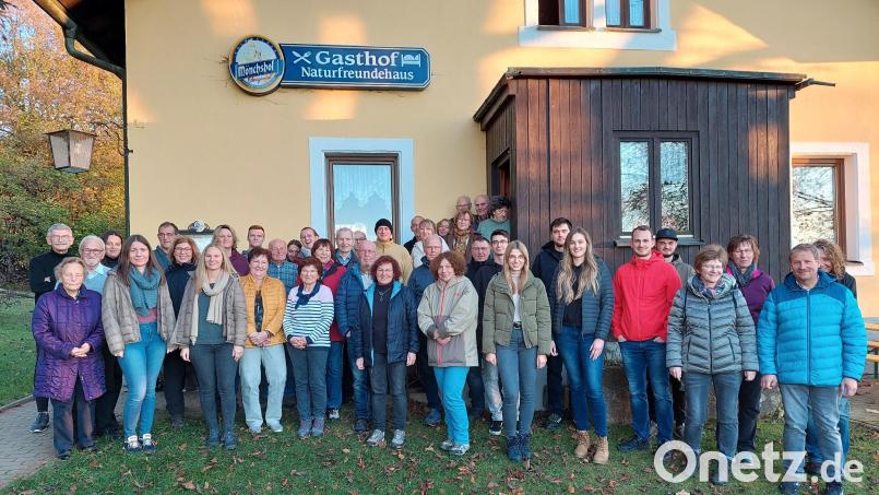 An der November-Aanderung nahmen 45 Wanderfreunde teil. Bild: Stephanie Bauer/exb