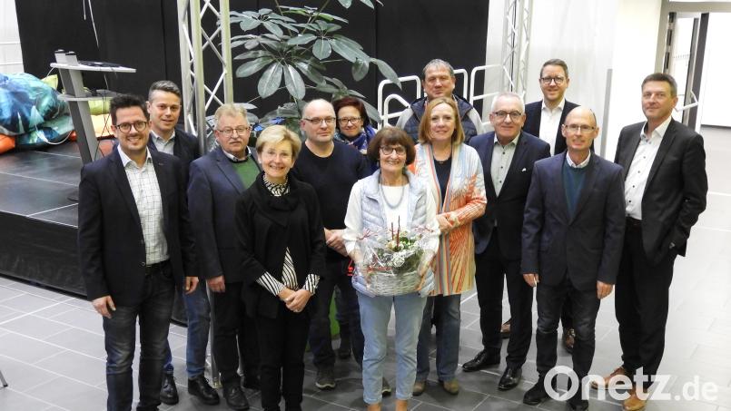Für den Förderverein der FOS/BOS Weiden ist die Unterstützung der Schüler eine Herzensangelegenheit. Das machte die Vorstandschaft nach den Neuwahlen deutlich. Bild: Winkler