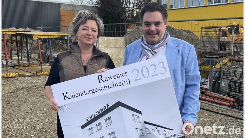 Wo einst der Milchhof stand, soll künftig eine Sporthalle entstehen. Diese und weitere Veränderungen haben Mary Möller-Hartung und Sebastian Macht in den Mittelpunkt der &quot;Rawetzer Kalendergeschichte(n) 2023&quot; gestellt. Bild: Sebastian Macht/exb