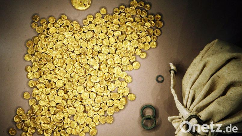 Der Goldschatz im Kelten und Römer Museum. Bild: Frank Mächler/dpa/Archivbild