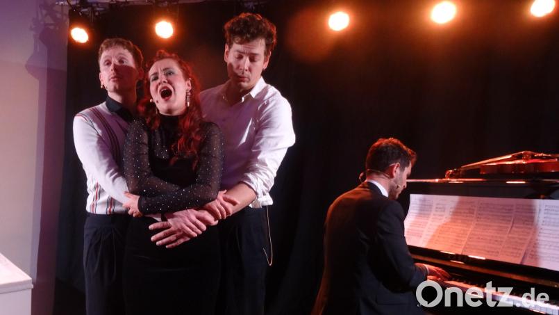 Drei Stimmen und ein Klavier, das sind die &quot;Daffkes&quot; (von links): Dennis Kuhfeld, Franziska Hiller, Markus Paul und Ilan Bendahan Bitton. Bild: hka