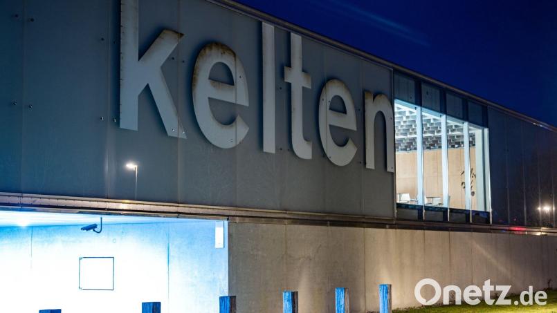 Das Kelten-Römer-Museum im Abendlicht. Bild: Armin Weigel/dpa