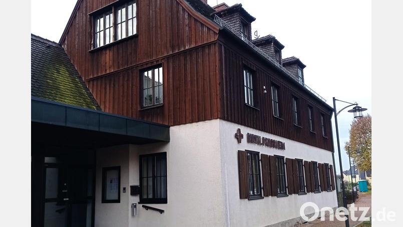 Das Pfarrheim Waldershof steht zum Verkauf. Einige Gruppen, die sich bisher im Schulgebäude getroffen haben, finden derzeit hier eine Interimslösung. Bild: fpoz