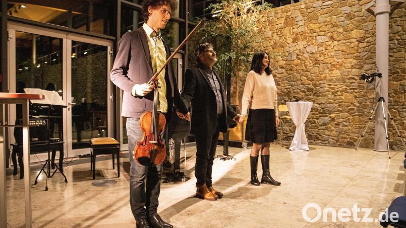 Musiker gaben auf der Burg Wernberg ein Schubert Konzert. Bild: Monika Renda/exb