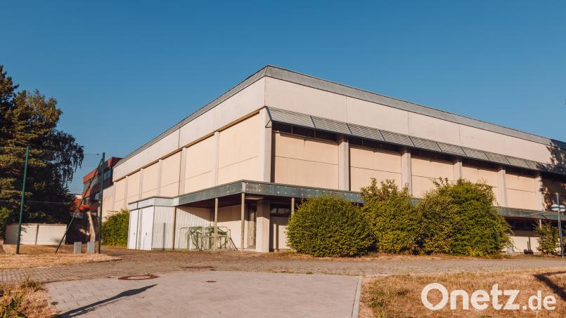 Die Dreifachturnhalle beim Stiftland-Gymnasium in Tirschenreuth soll ab dem kommenden Jahr saniert und erweitert werden. Archivbild: sfo