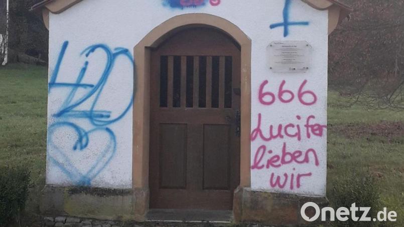 Stark geschändet wurde die Kapelle in Rothaar. Bild: bk