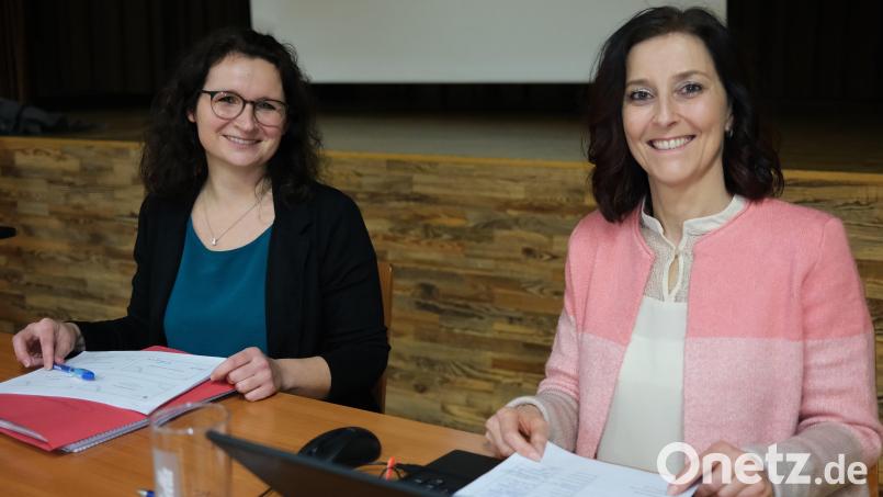 Die neuen Mitarbeiterinnen in der Geschäftsstelle des Kreisjugendrings sind Susanne Ernst (links) und Diana Drexler (rechts). Bild: Hirsch