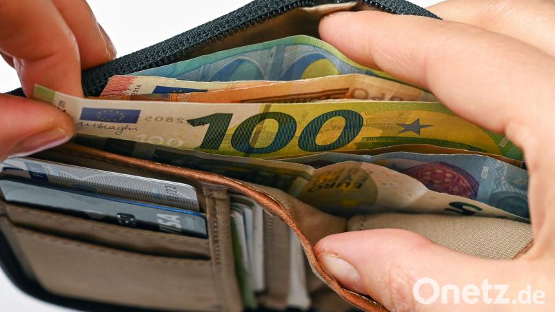Das Geld reicht hinten und vorne nicht in Weiden. Die Energiekrise dürfte die Situation der Stadt nochmal deutlich verschärfen. Streit ist deshalb bei den aktuellen Haushaltsberatungen vorprogrammiert. Symbolbild: Patrick Pleul/dpa