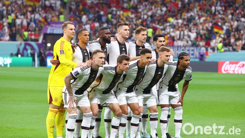 Die deutsche Elf vor dem Spiel gegen Spanien. Bild: Tom Weller/dpa