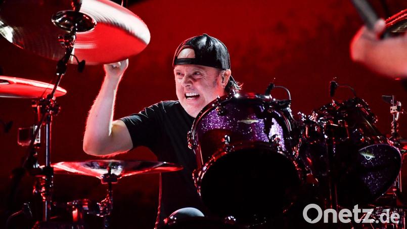 Lars Ulrich, Schlagzeuger der Band Metallica, tritt während des Global Citizen Festivals im Central Park in New York auf. Bild: Evan Agostini/Invision/dpa/Archivbild