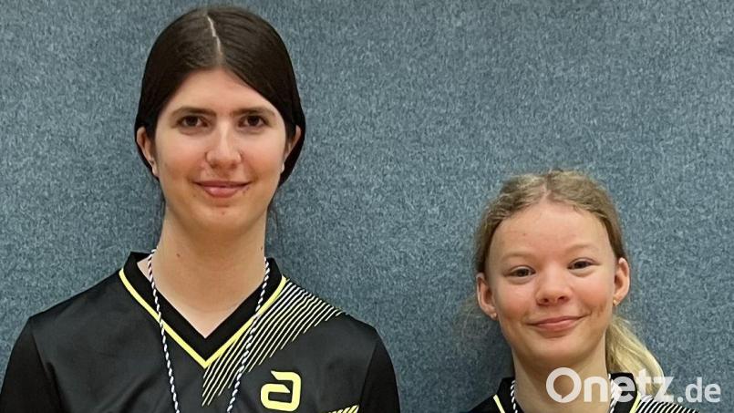 Sophia Ziegler (links, U 19) und Nina Aures (U15). Bild: exb